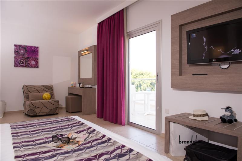 New Famagusta Hotel & Suites Agia Napa Exterior foto